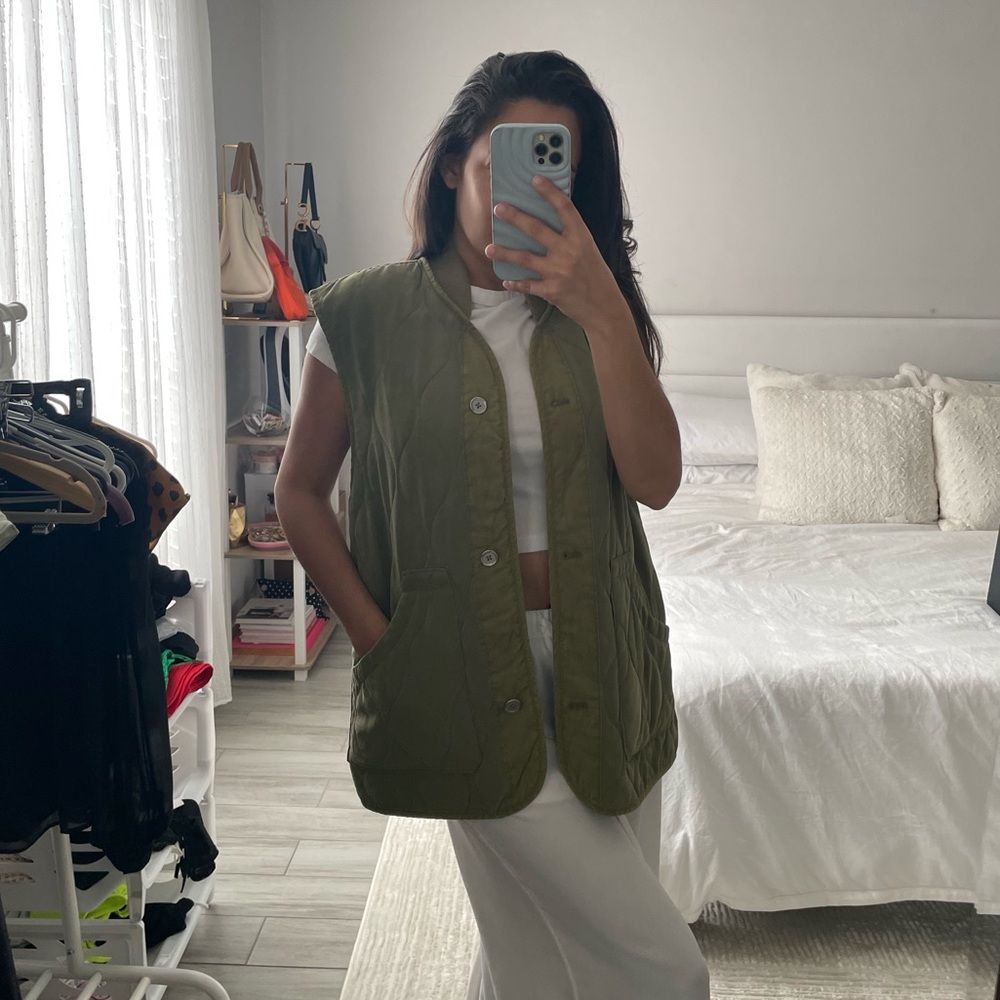 FREE PEOPLE Olive Green Vest - Picture 2 of 6